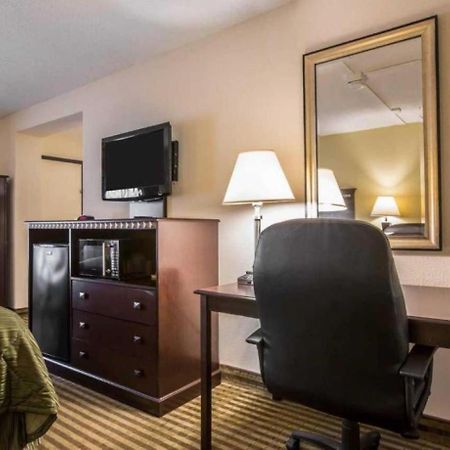 Quality Inn & Suites Greenville - Haywood Mall Kültér fotó