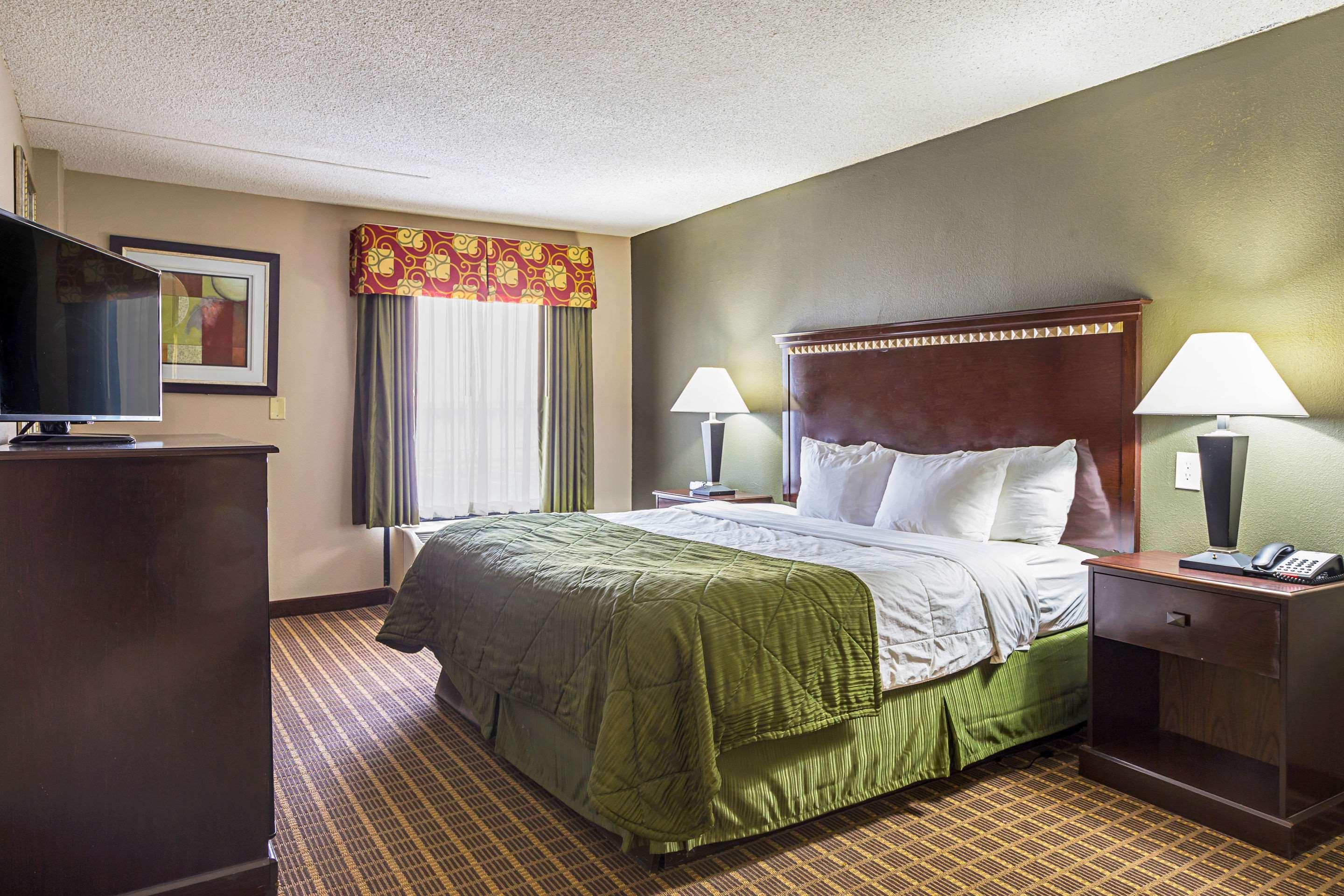 Quality Inn & Suites Greenville - Haywood Mall Kültér fotó