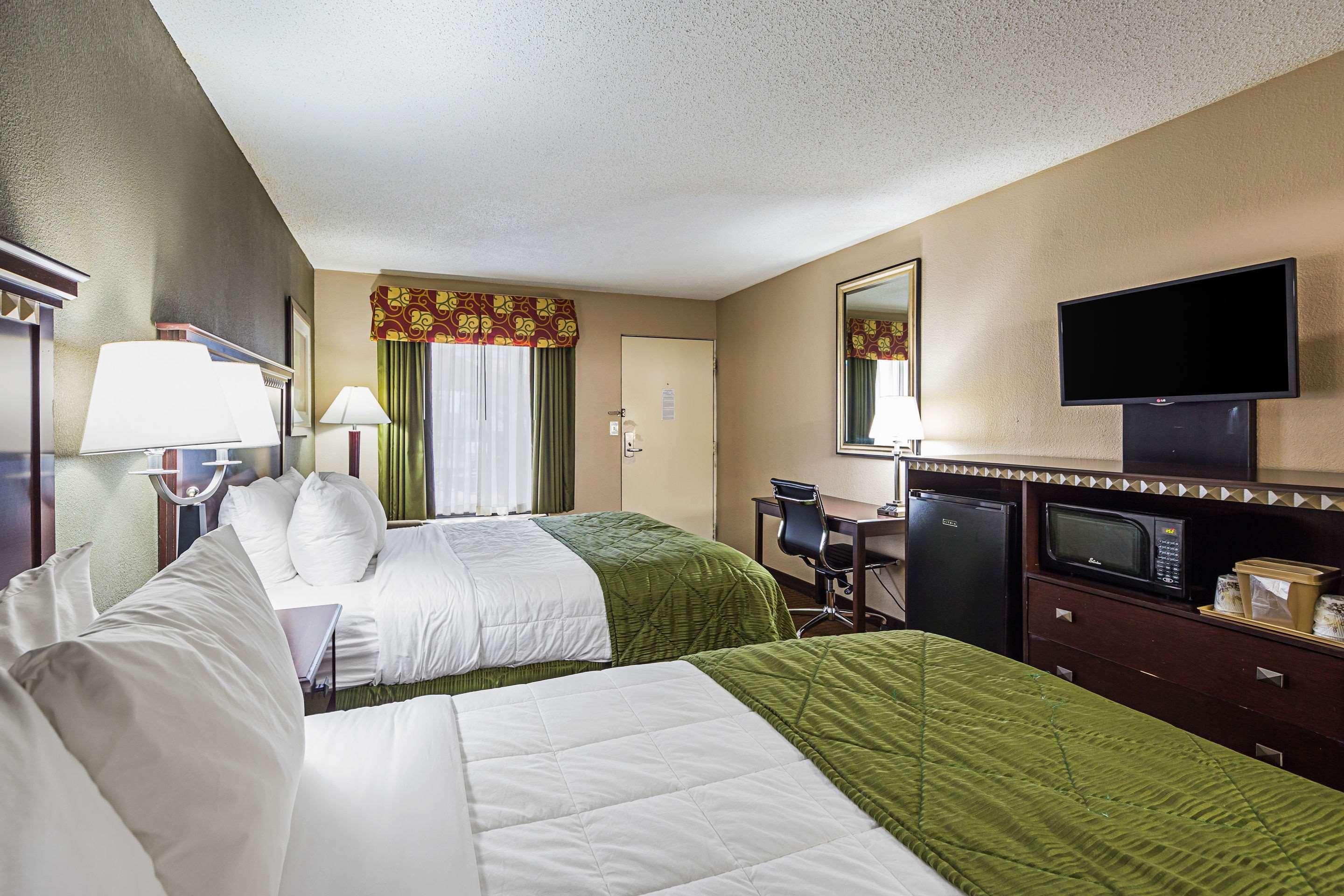 Quality Inn & Suites Greenville - Haywood Mall Kültér fotó
