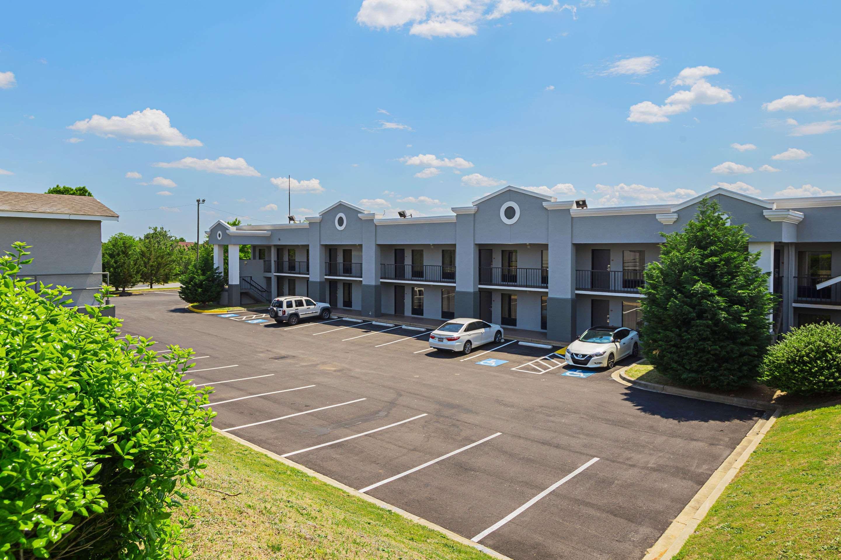 Quality Inn & Suites Greenville - Haywood Mall Kültér fotó