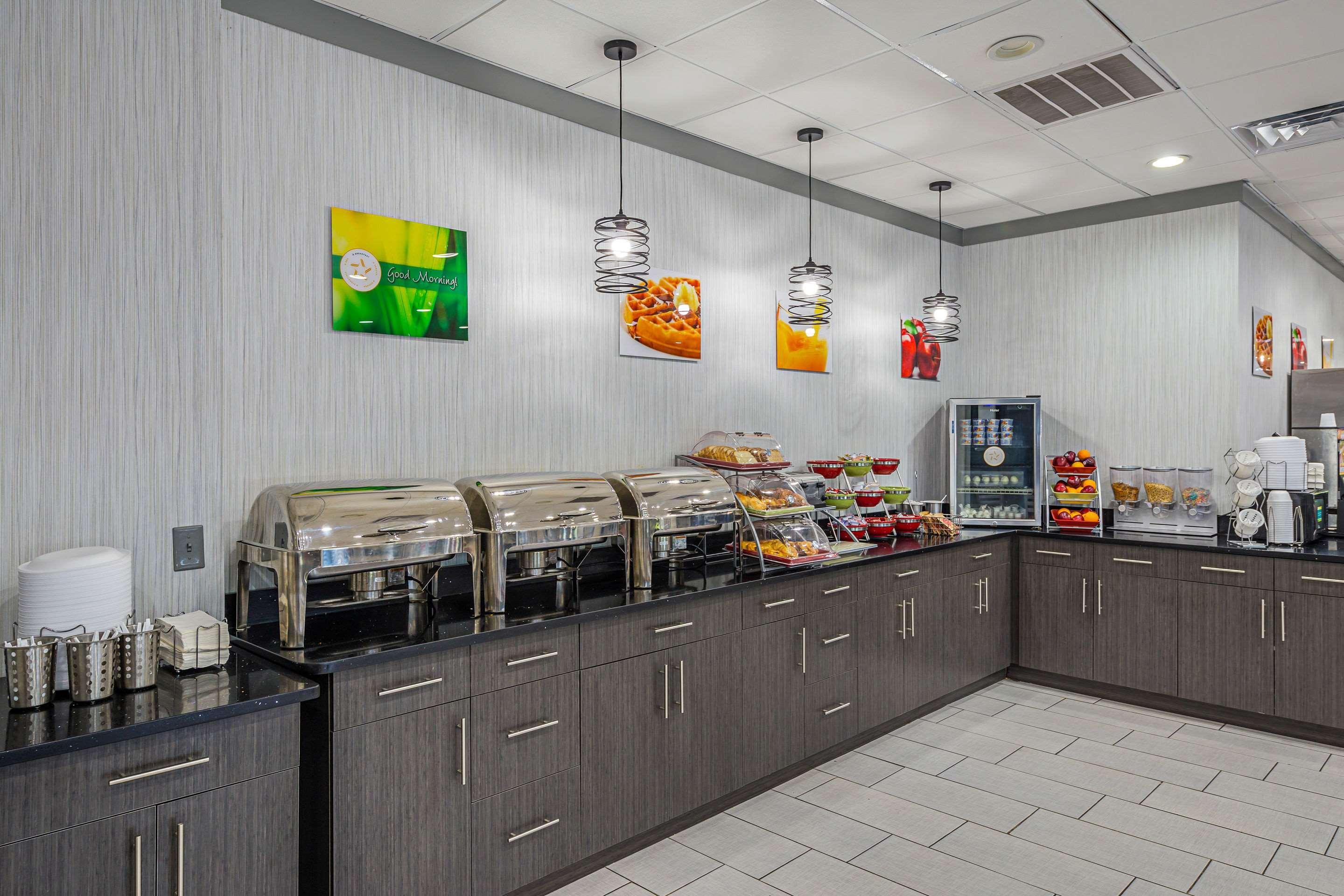 Quality Inn & Suites Greenville - Haywood Mall Kültér fotó
