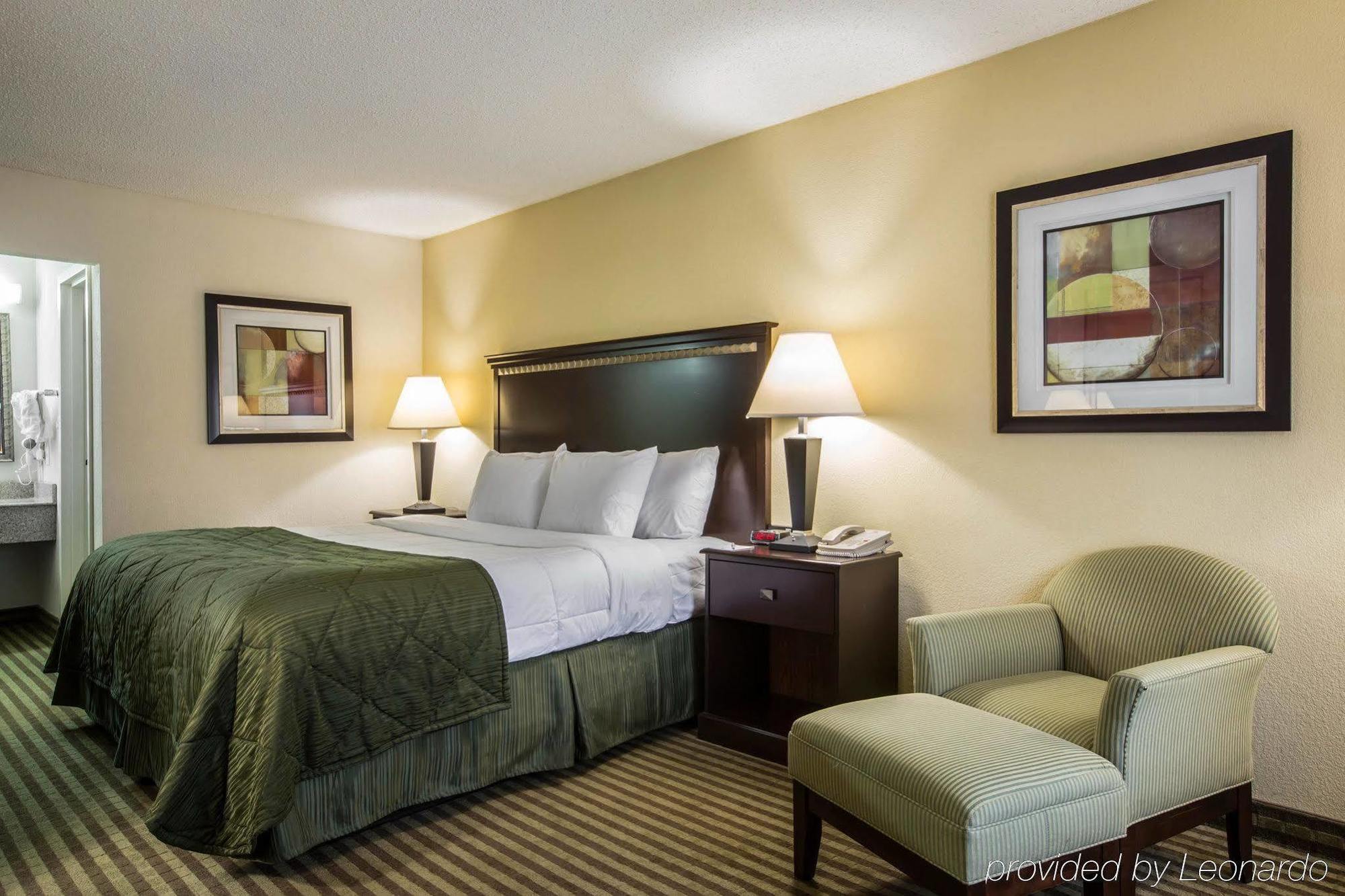 Quality Inn & Suites Greenville - Haywood Mall Kültér fotó